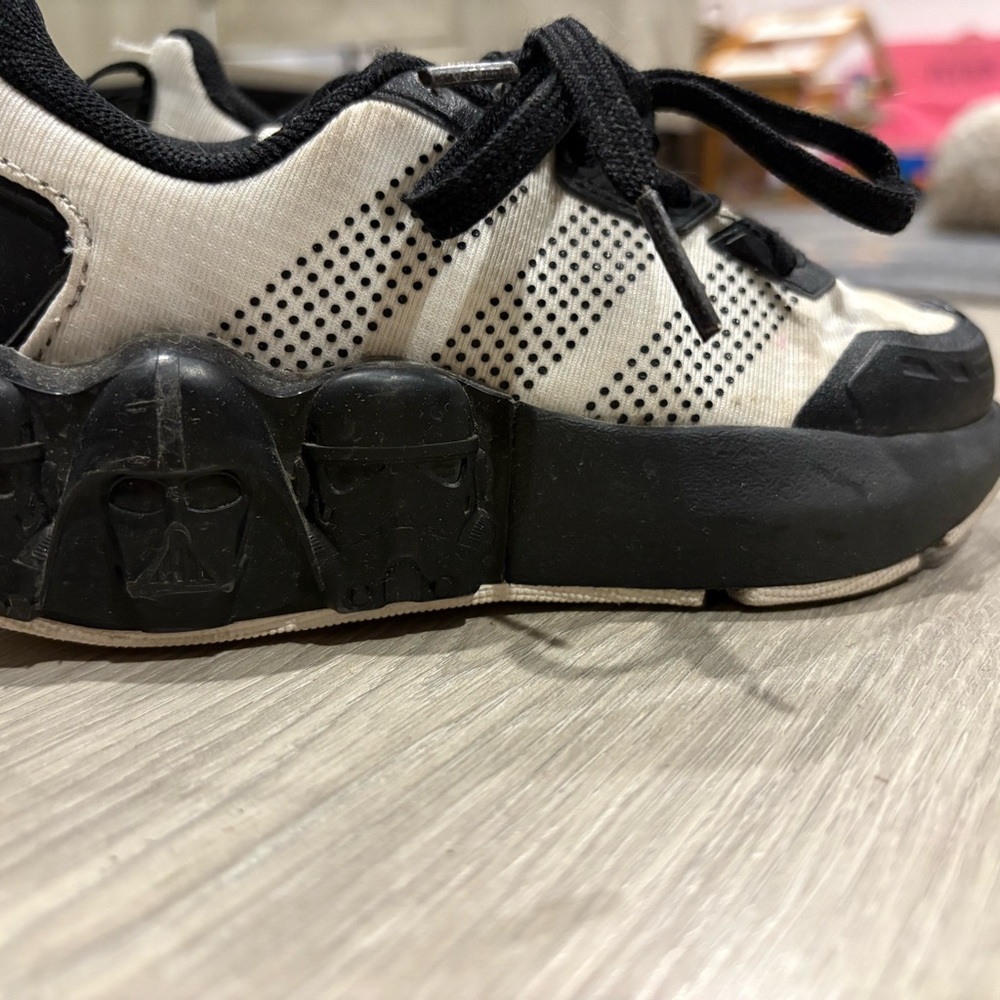 adidas Kids Star Wars Darth Vader Sneakers